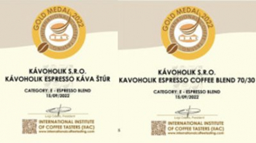 Kávoholik espresso zmes 70/30 a Štúr patria medzi najlepšie kávy sveta